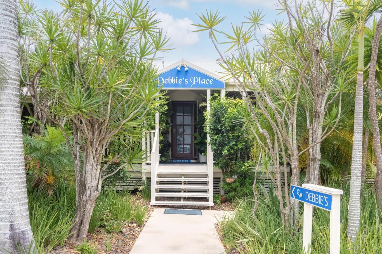 ריינבואו ביץ' Debbie'S Place מראה חיצוני תמונה
